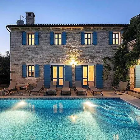 Nina Comfortable Villa *